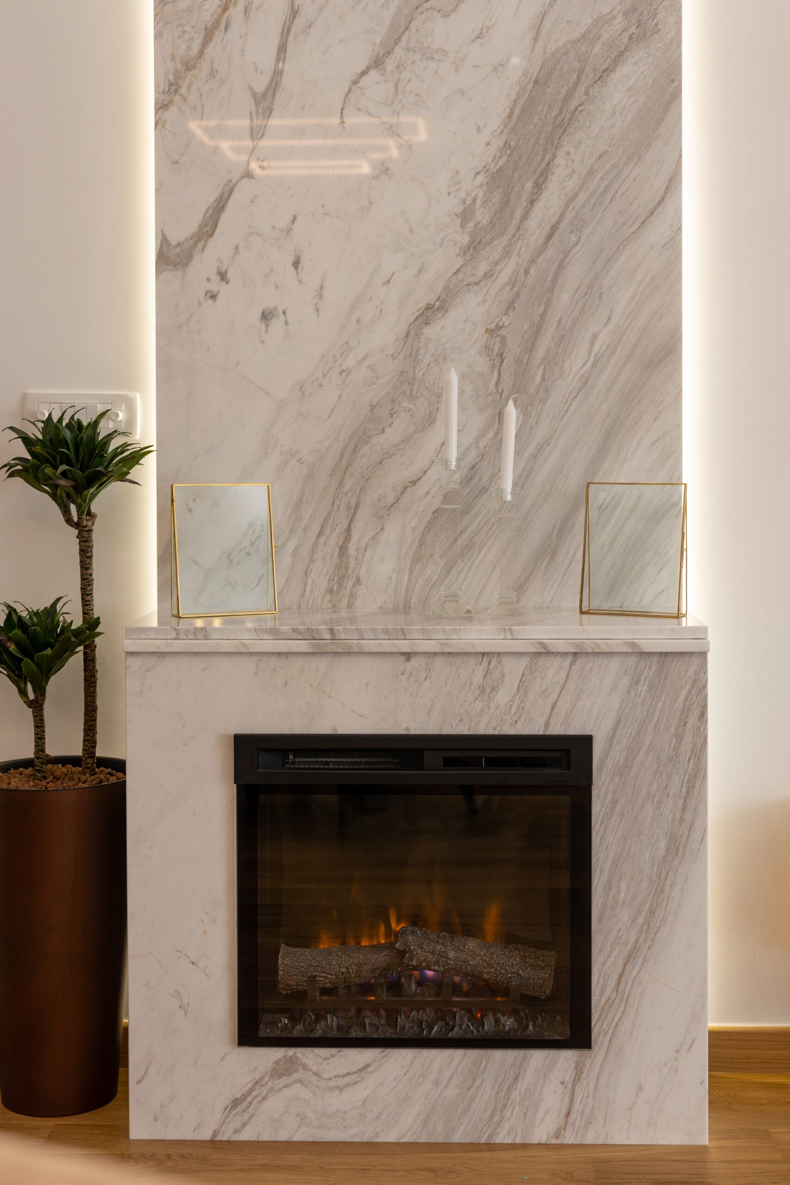 Home 25 Fireplace scaled